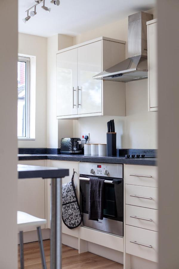 Lovely Studio Flat In Wimbledon W/ Free Parking London Ngoại thất bức ảnh
