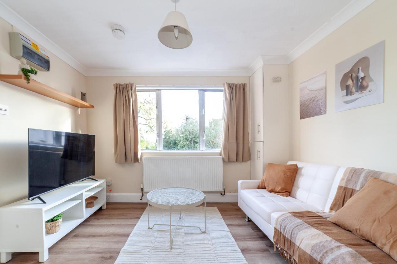 Lovely Studio Flat In Wimbledon W/ Free Parking London Ngoại thất bức ảnh